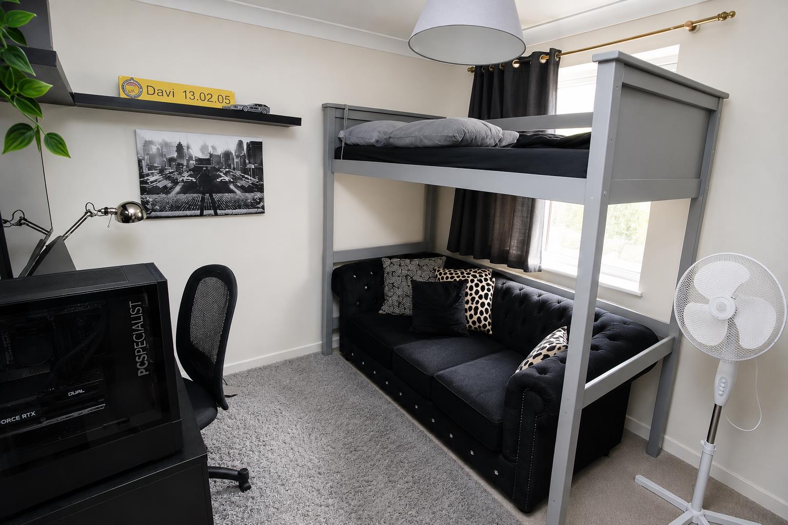 Sage Road, Tilehurst, Reading